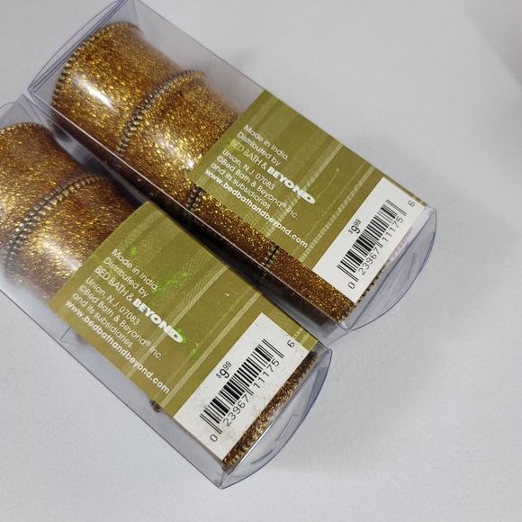 (12) CHRISTMAS SPARKLE Metal Napkin Rings By Bed Bath & Beyond - Picture 2 of 8